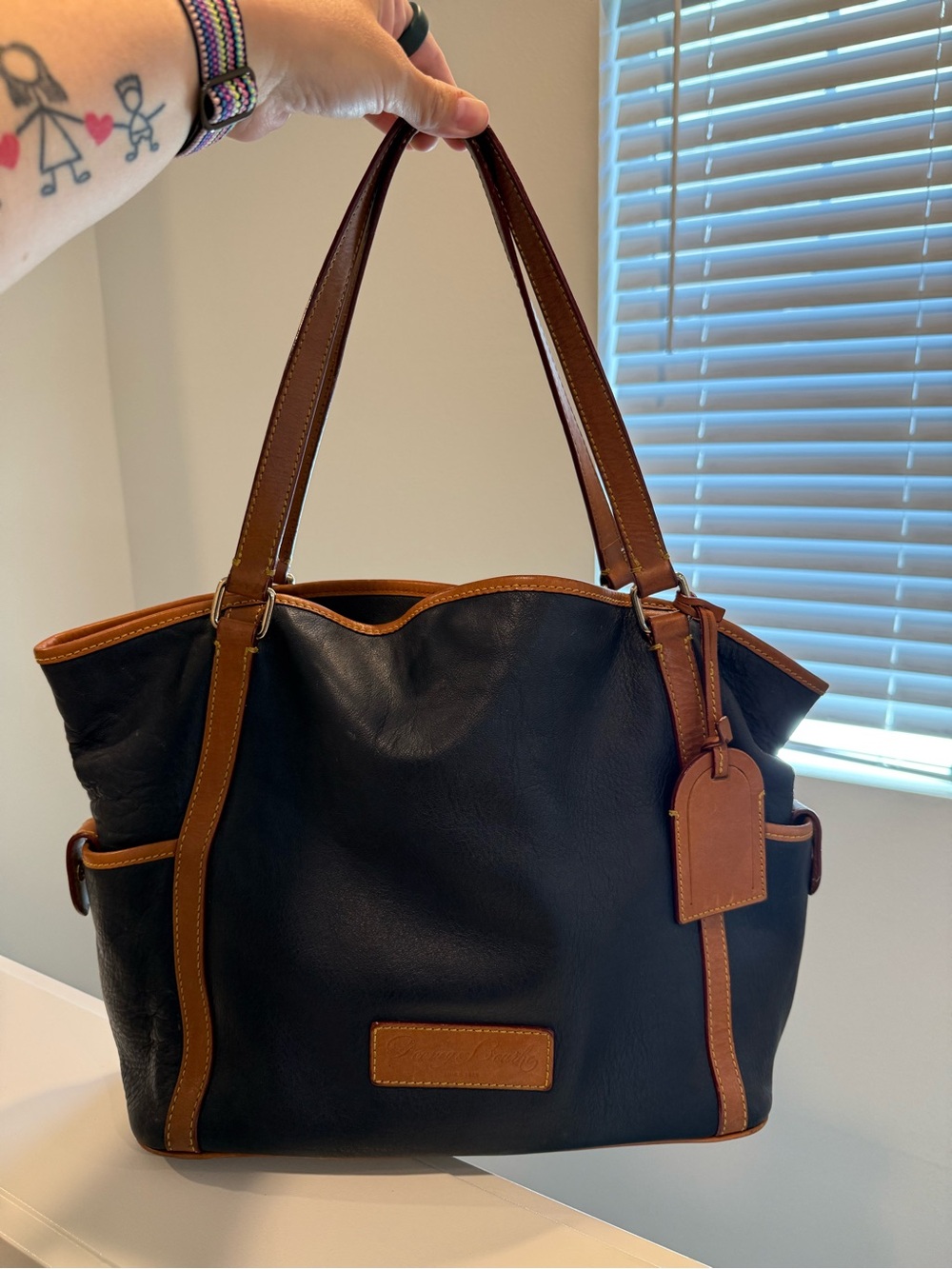REHAB Dooney & Bourke Navy Leather Shoulder Bag with Tan Trim and Accents - Picture 12 of 13